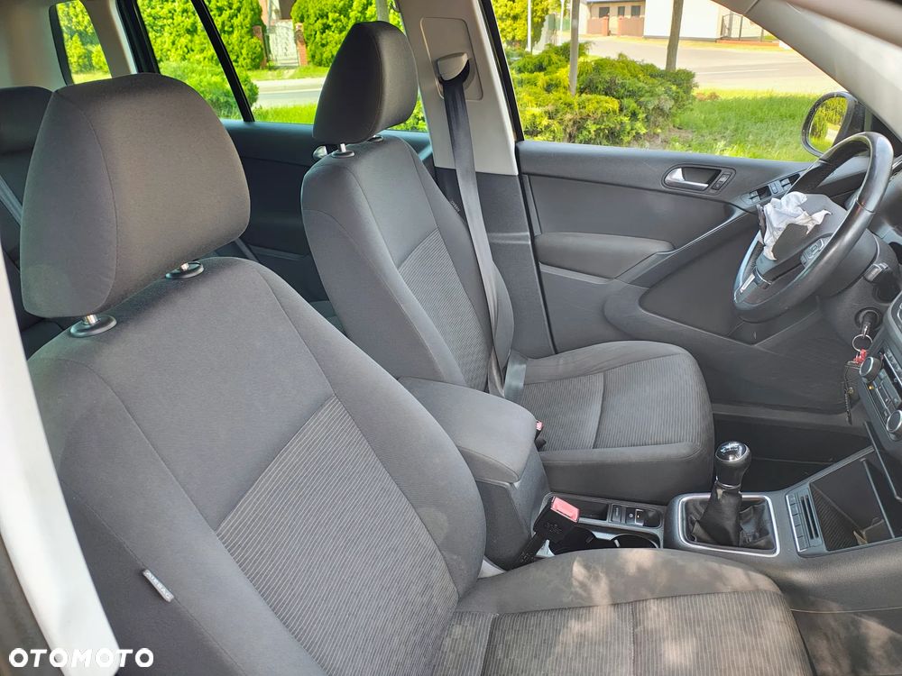 Volkswagen Tiguan 2.0 TDI Perfectline - 12