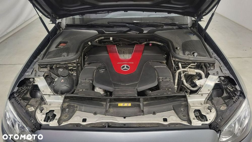 Mercedes-Benz Klasa E - 24
