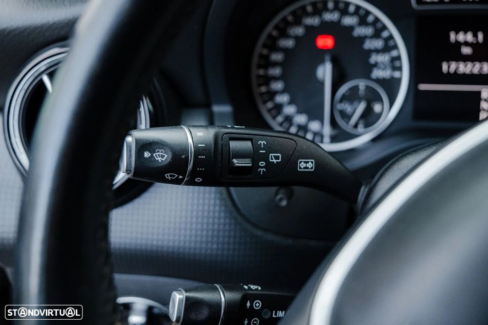 Mercedes-Benz A 180 CDI BE Urban Aut. - 11