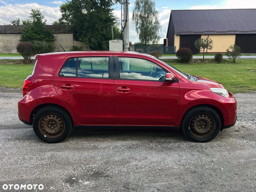 Toyota Urban Cruiser 1.33 Luna - 10
