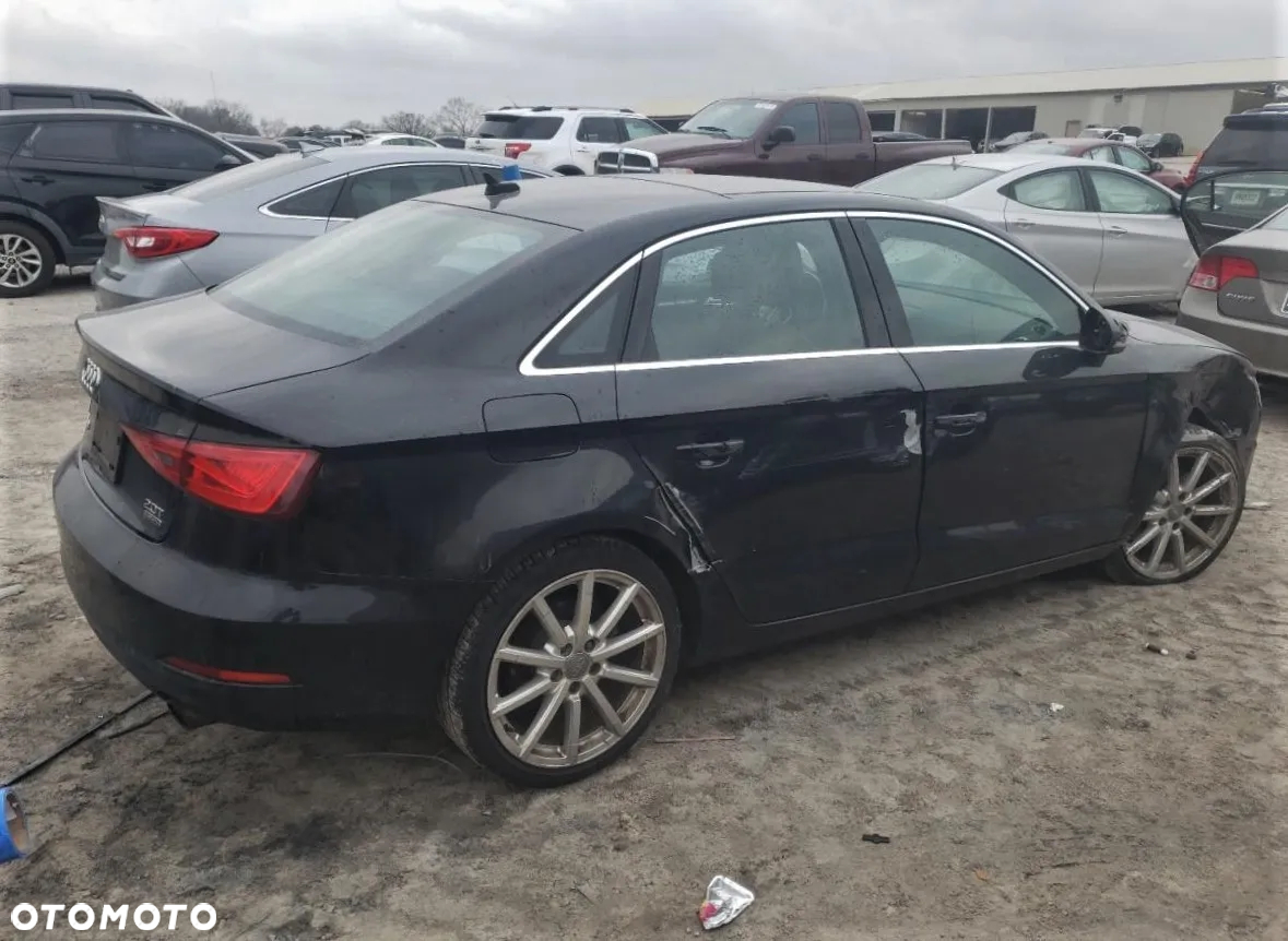 Audi A3 40 TFSI Quattro S tronic - 3