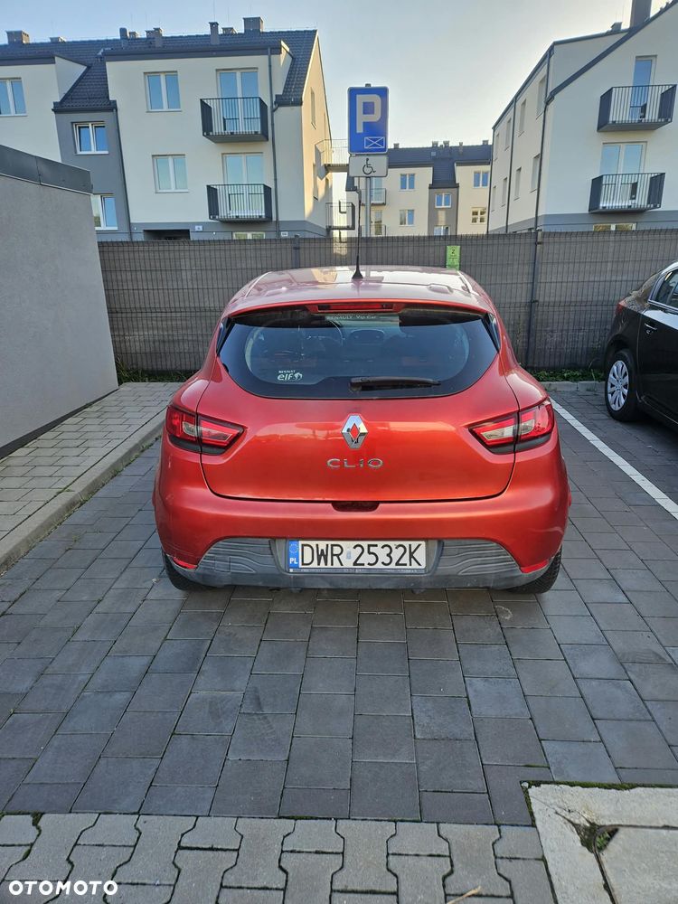 Renault Clio 1.2 16V Authentique - 3