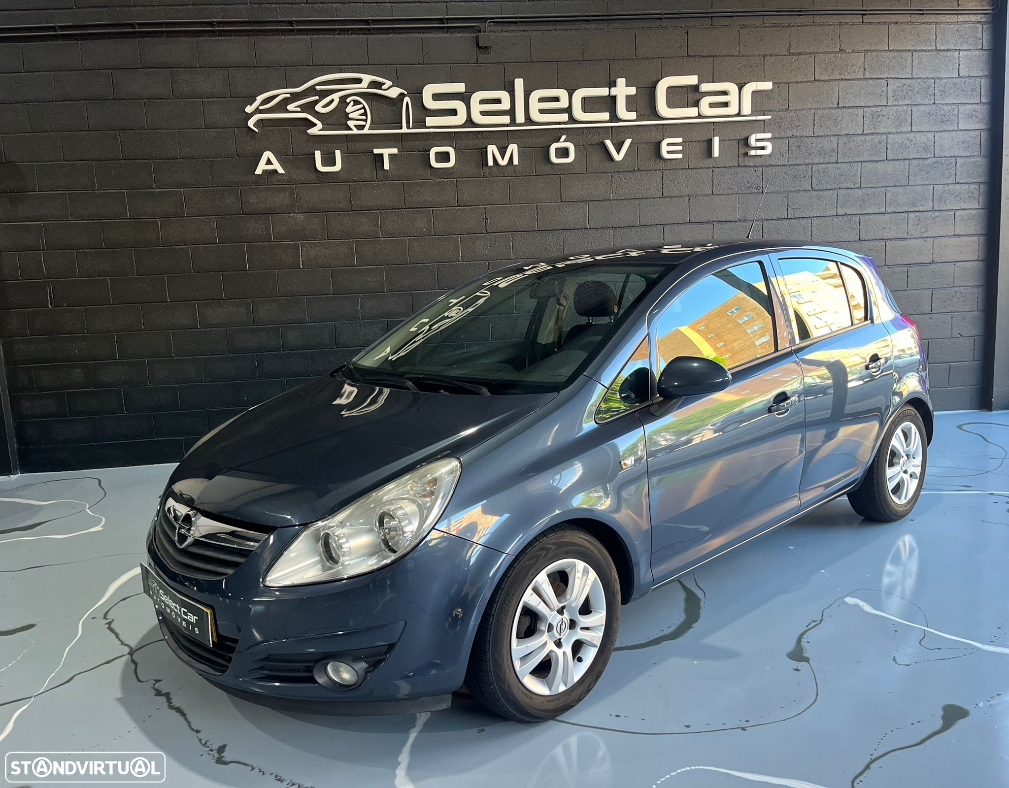 Opel Corsa 1.3 CDTi Enjoy - 1