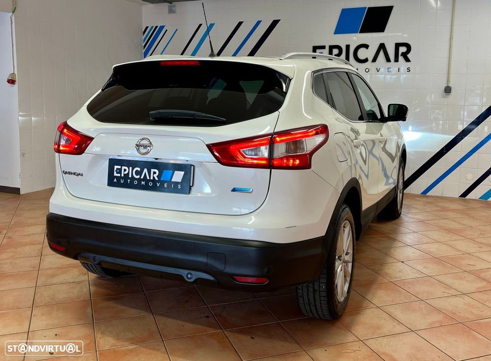 Nissan Qashqai 1.5 dCi N-Connecta Led - 12