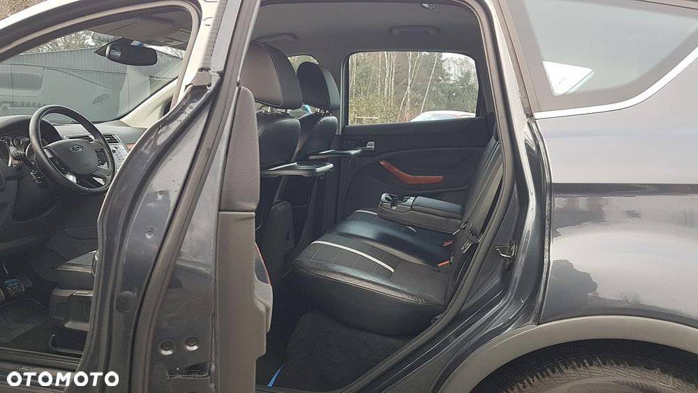 Ford Kuga 2.0 TDCi 4x4 Titanium - 21