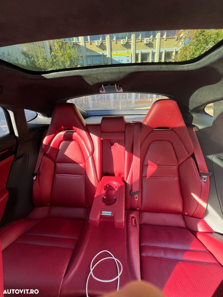 Porsche Panamera 4S Sport Turismo - 6