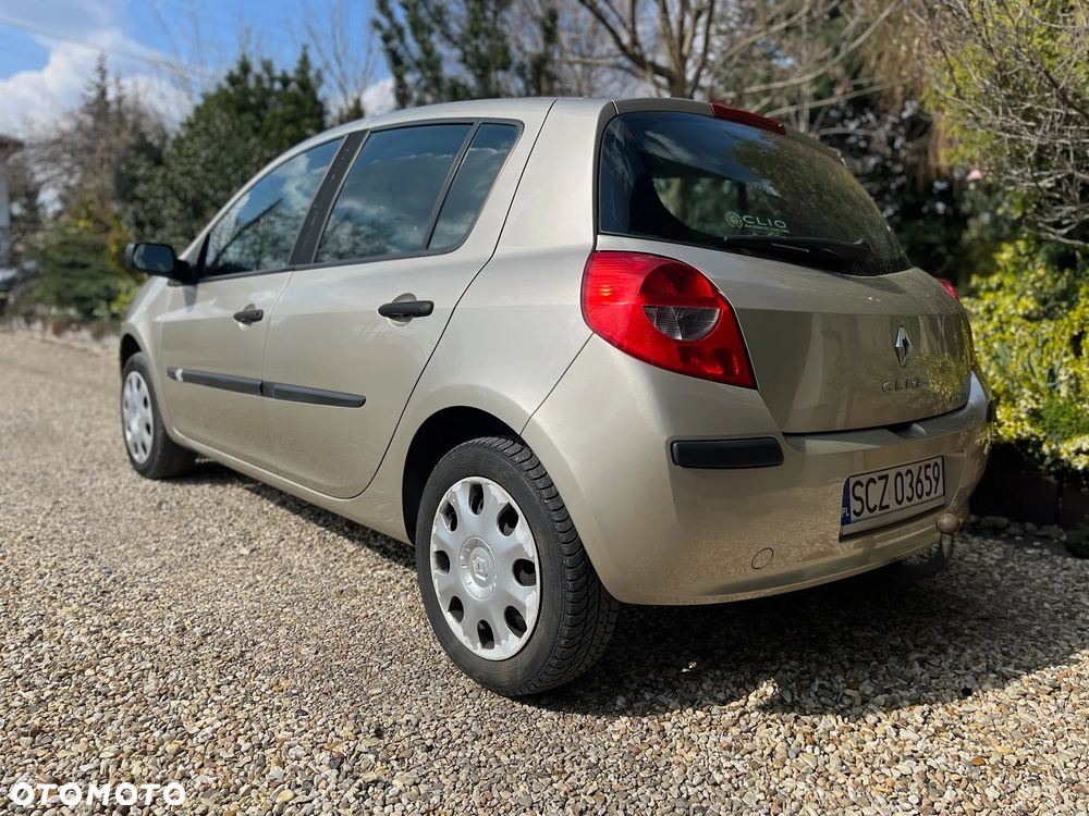 Renault Clio 1.5 dCi Edition Dynamique - 3
