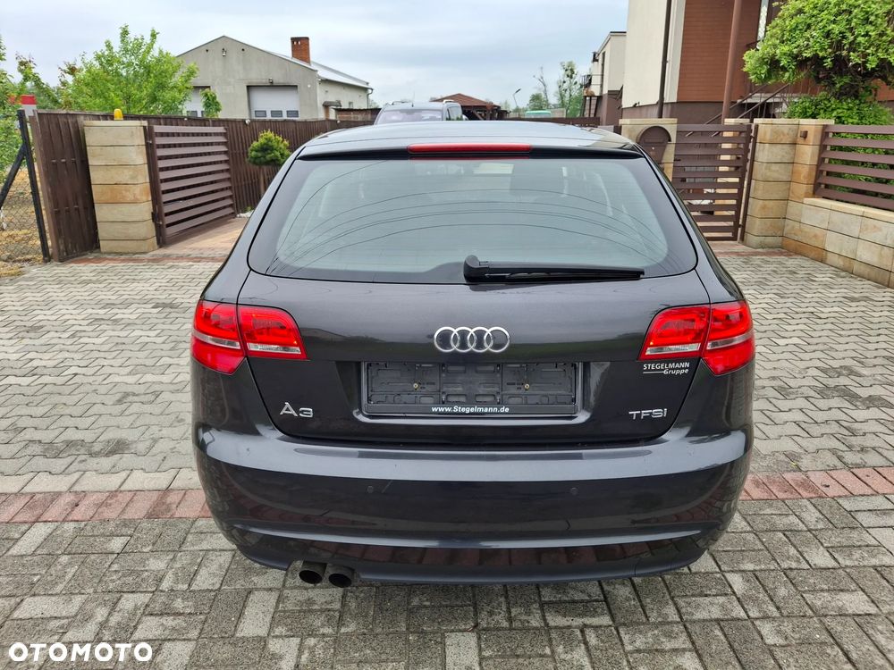 Audi A3 Sportback 1.4 TFSI Attraction - 4