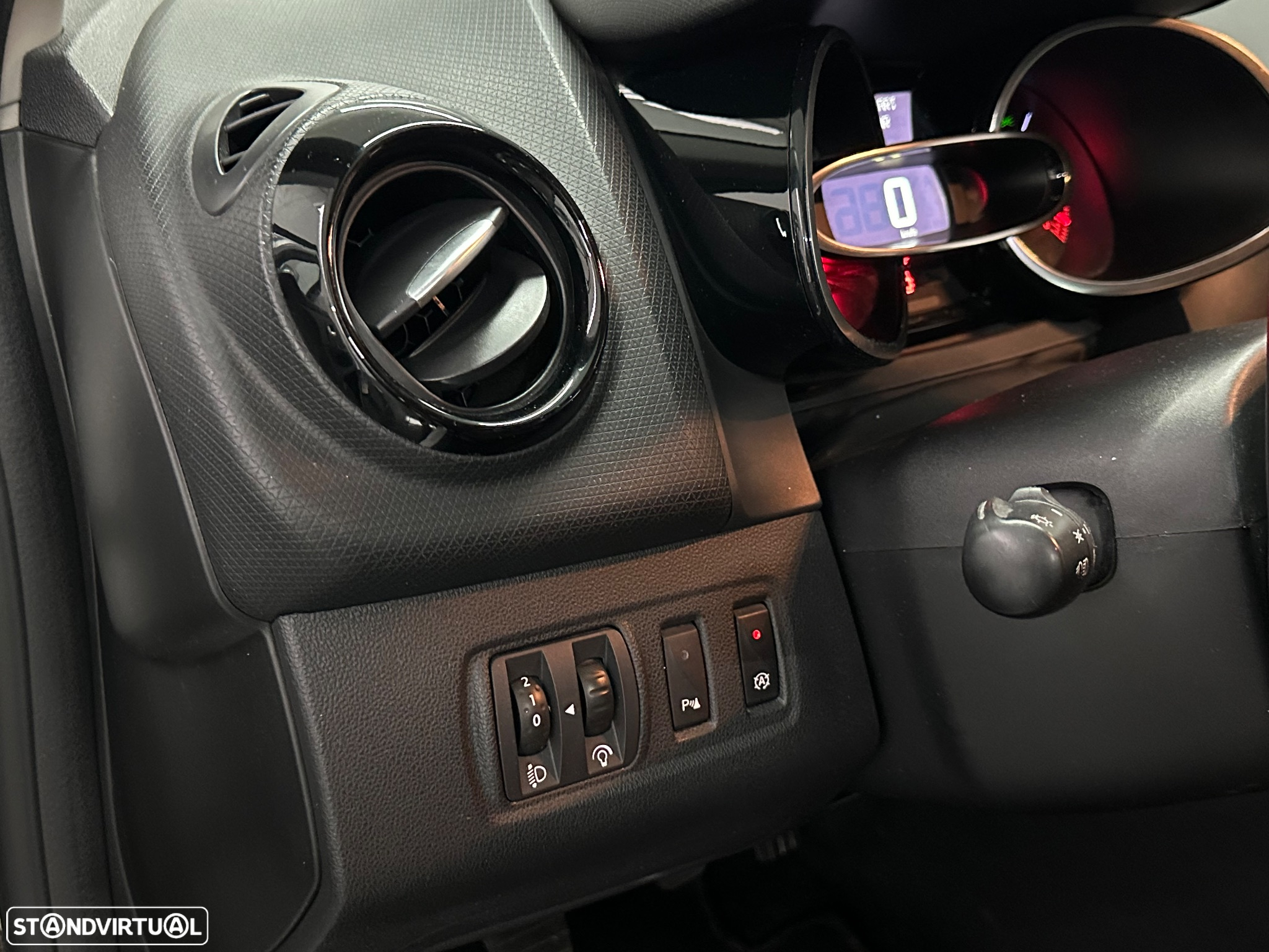 Renault Clio 1.5 dCi Dynamique S - 15