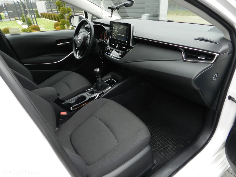 Toyota Corolla 1.6 Comfort - 14