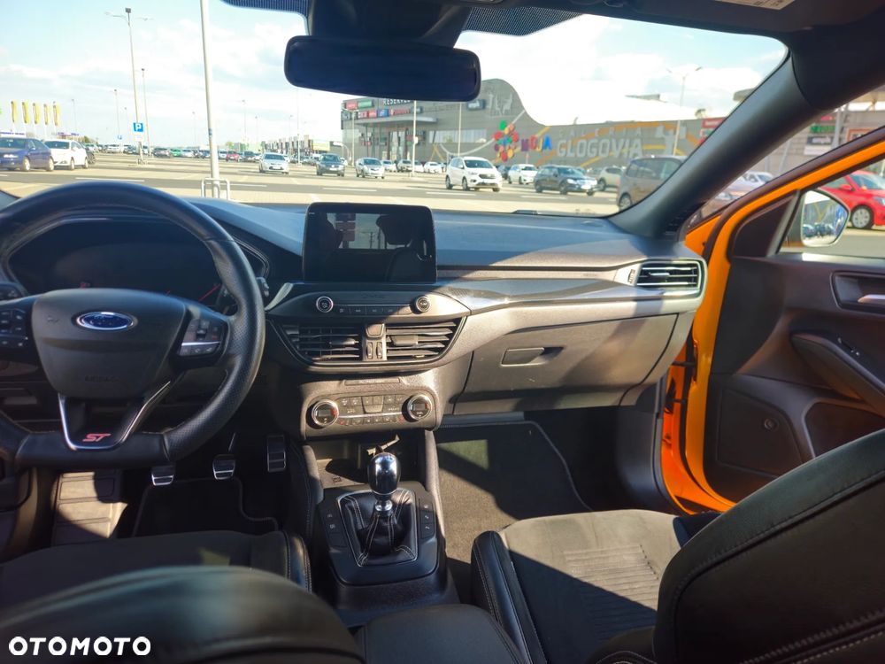 Ford Focus 2.3 EcoBoost ST - 11