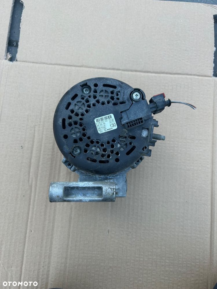 Alternator Opel Corsa E 1.0 turbo Astra K 39078192 - 2