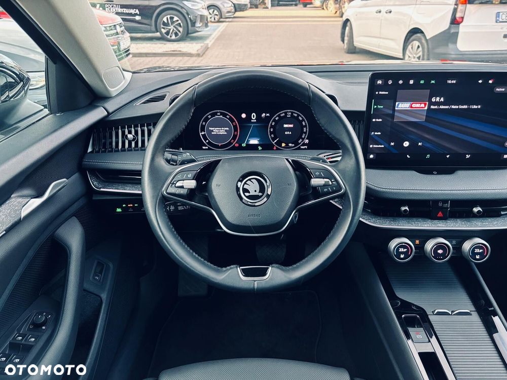 Skoda Superb 2.0 TDI SCR 4x4 Selection DSG - 24