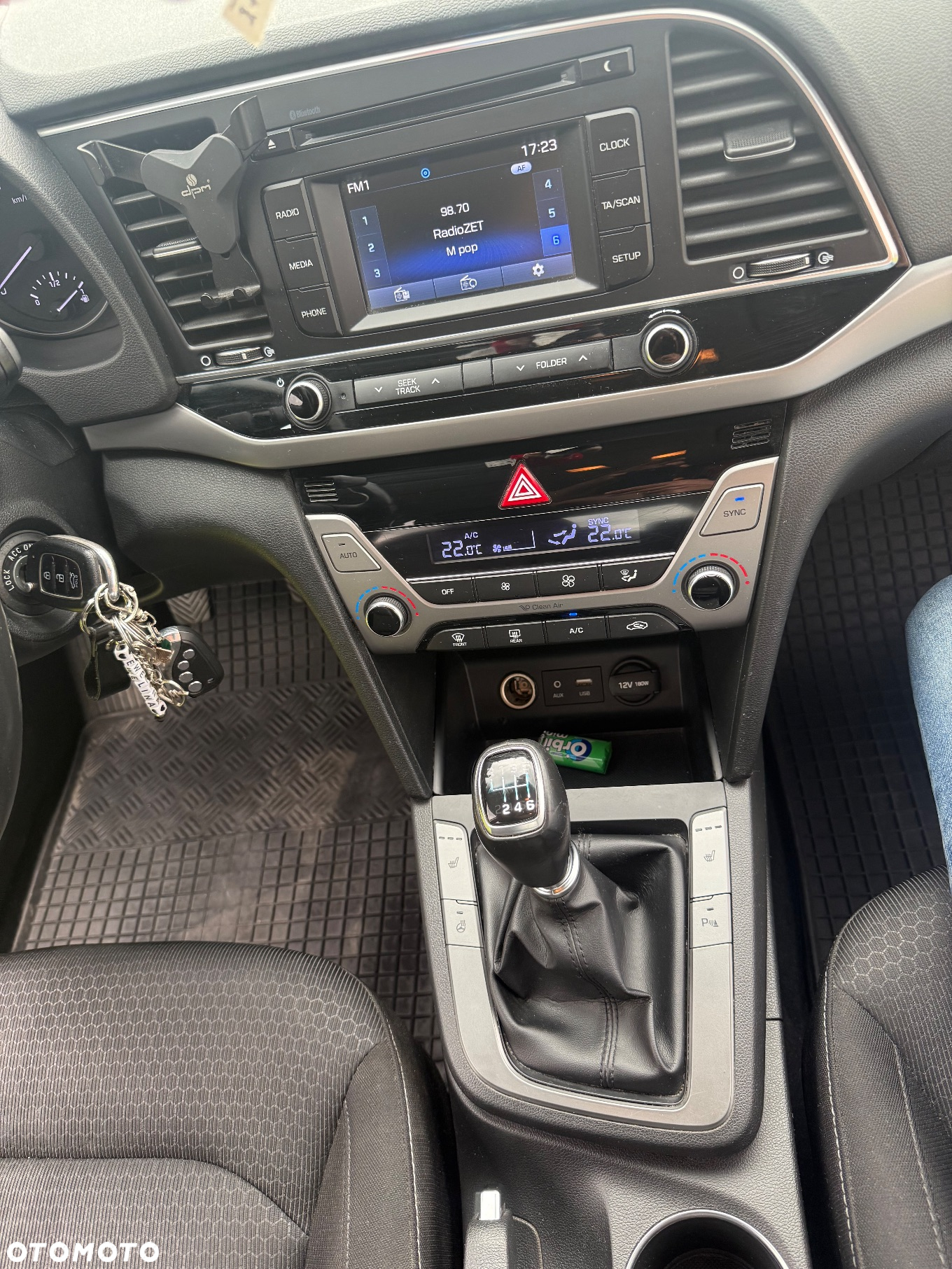 Hyundai Elantra 1.6 Premium - 22