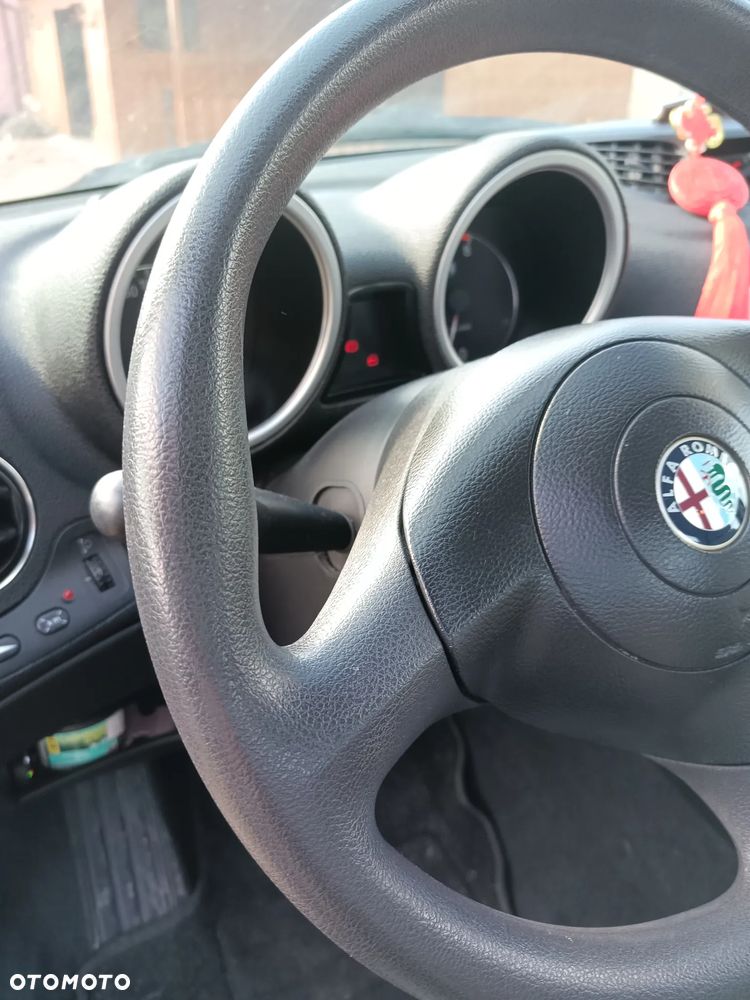 Alfa Romeo 156 1.6 TS Impression - 12