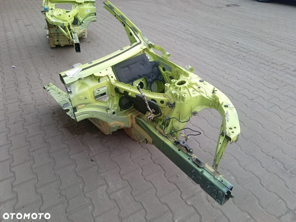 BMW M4 G82 G83 4 G22 G23 PODŁUŻNIKA ĆWIARTKA KIELICH LEWY C4H - 4