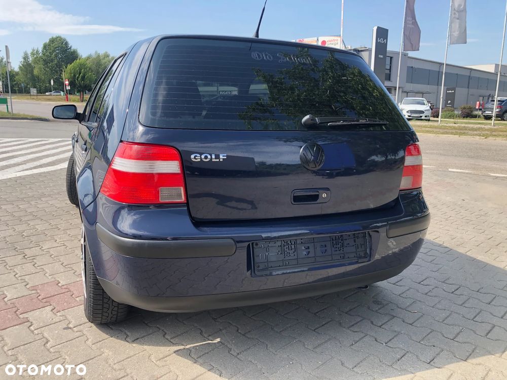 Volkswagen Golf - 12