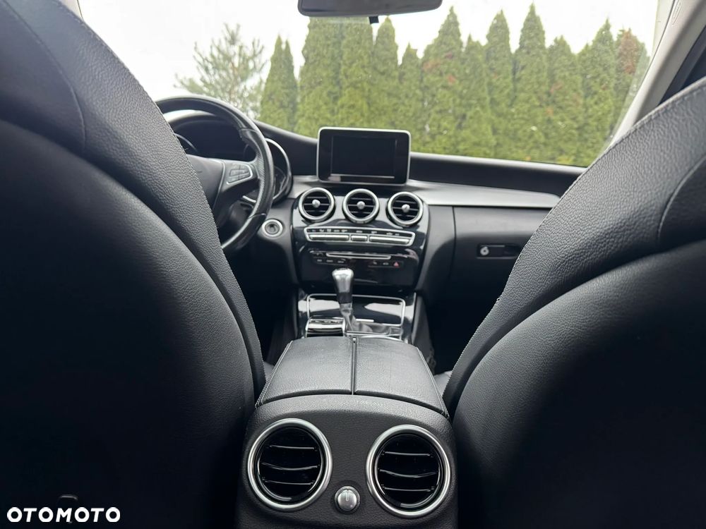 Mercedes-Benz Klasa C 180 (BlueTEC) d Avantgarde - 27