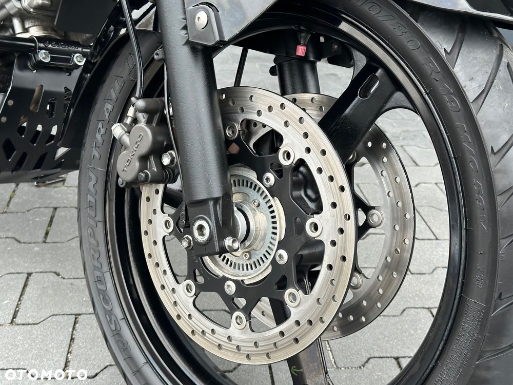 Suzuki V-STROM - 21