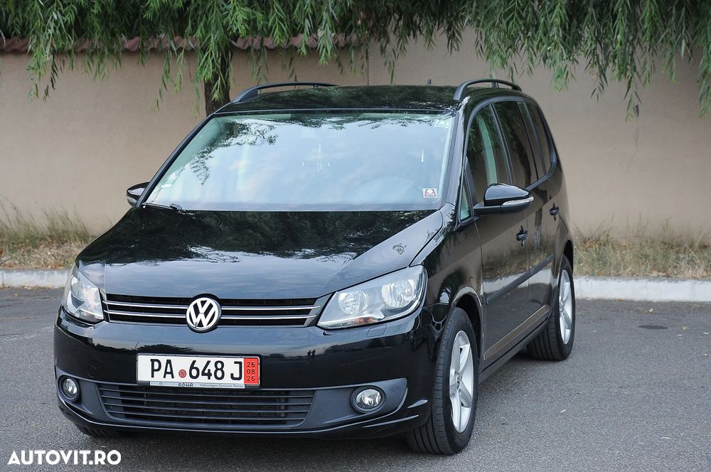 Volkswagen Touran 1.6 TDI Comfortline - 1