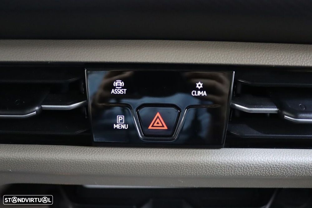VW Multivan 2.0 TDI Life DSG - 34