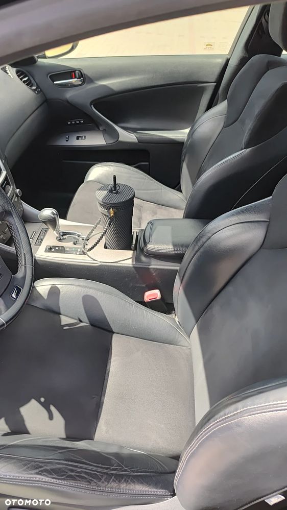 Lexus IS 250 Sport - 22