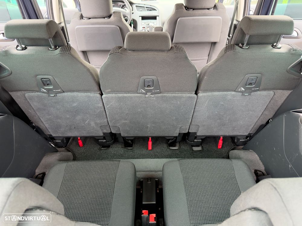 Peugeot 5008 1.6 HDi Executive CMP6 - 36