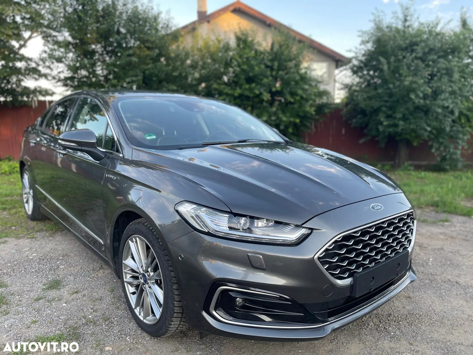 Ford Mondeo 2.0 HEV Vignale - 2