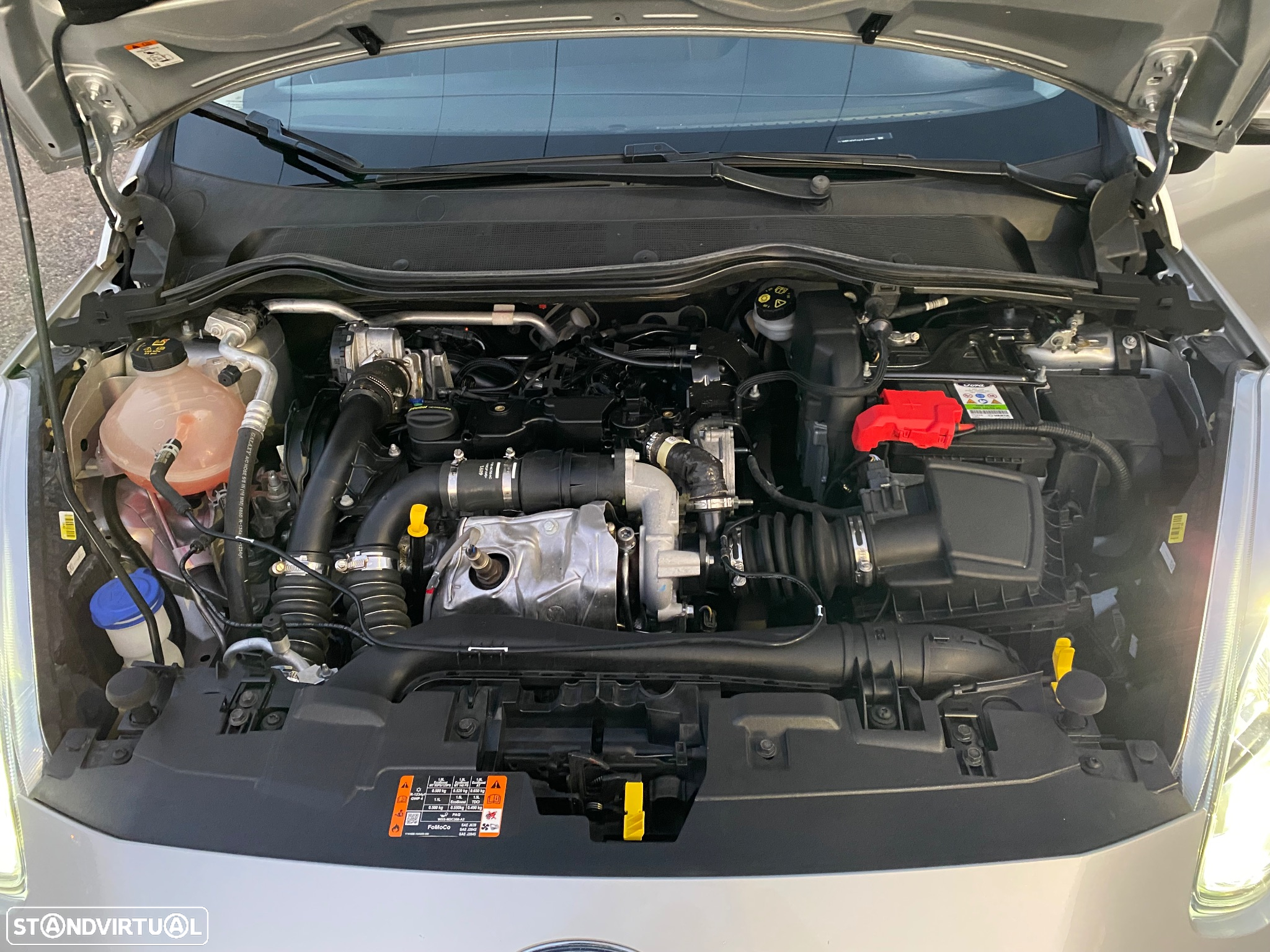 Ford Fiesta 1.5 TDCi Connected - 16