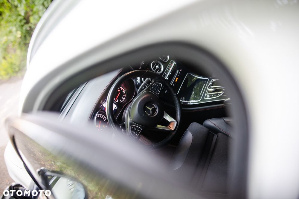 Mercedes-Benz GLC AMG 43 4Matic 9G-TRONIC - 17
