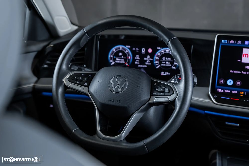 VW Passat Variant 2.0 TDi Business DSG - 10