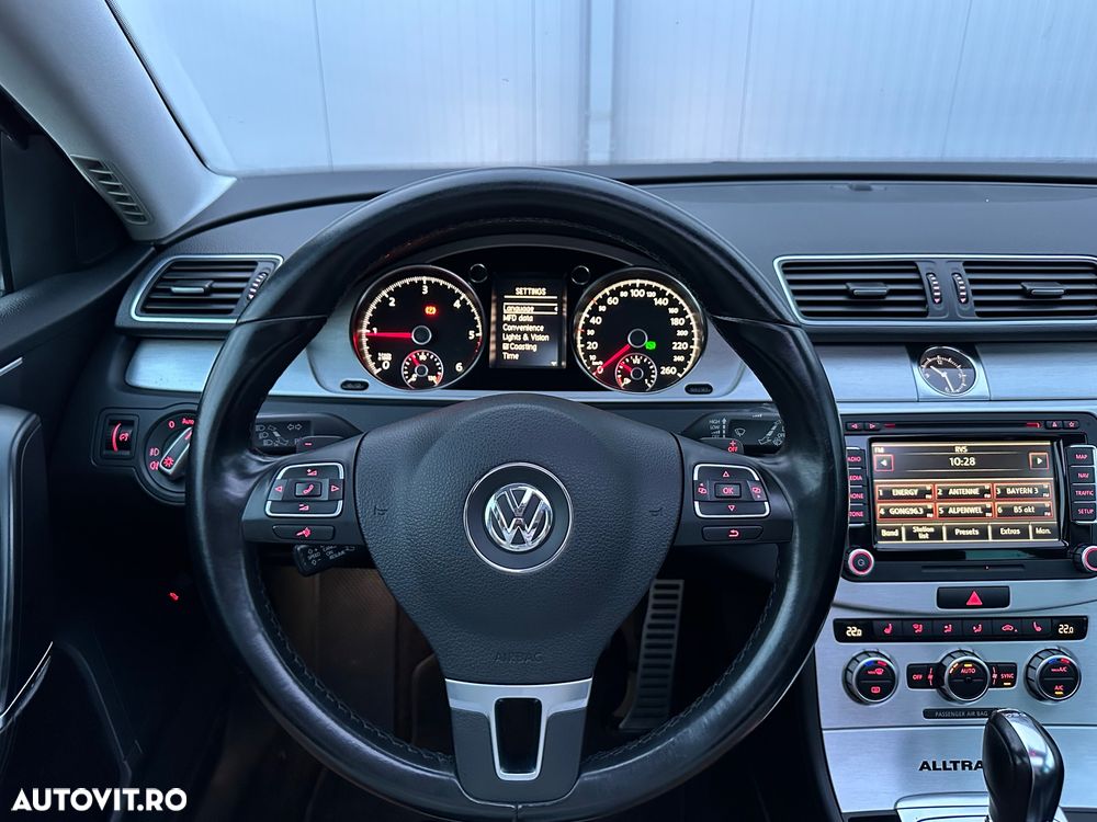 Volkswagen Passat Alltrack 2.0 TDI 4Motion DSG BlueMotion Tec - 18