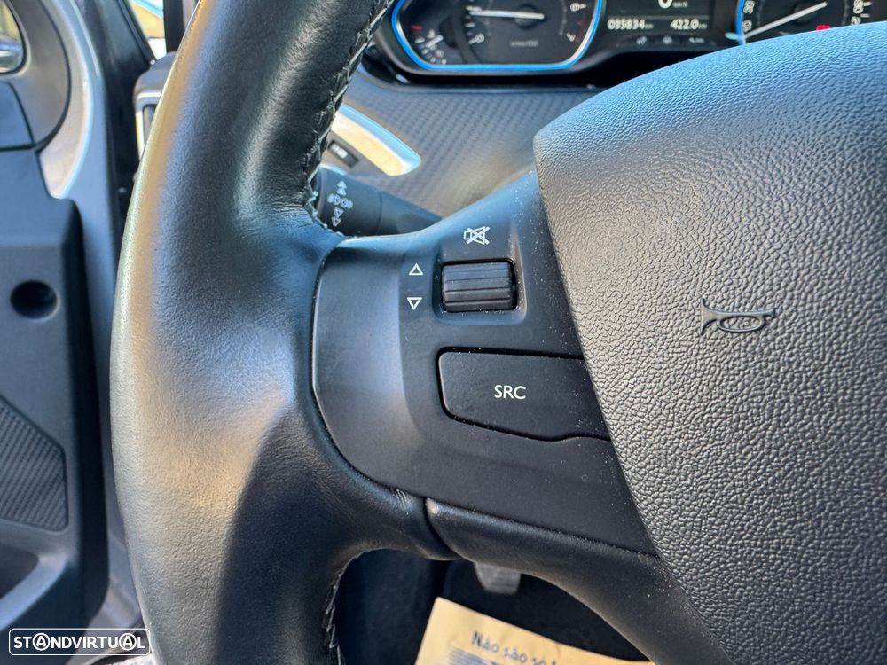 Peugeot 2008 1.2 PureTech Allure - 14
