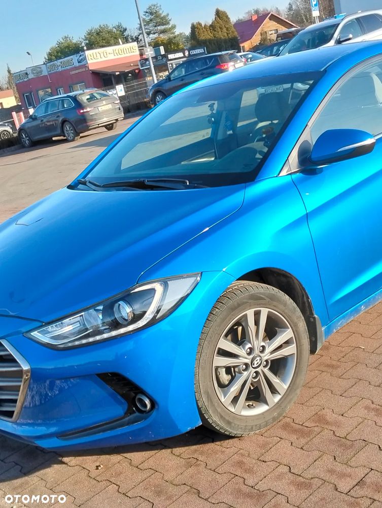 Hyundai Elantra 1.6 Comfort - 2