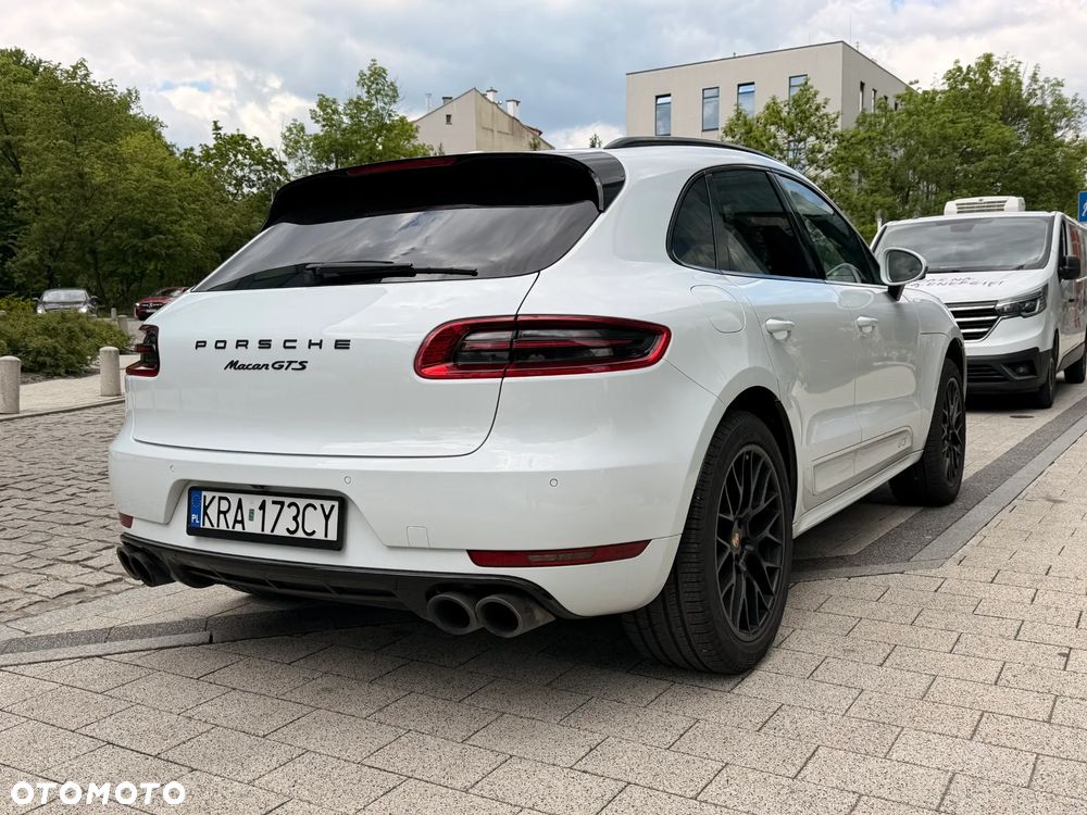 Porsche Macan - 4