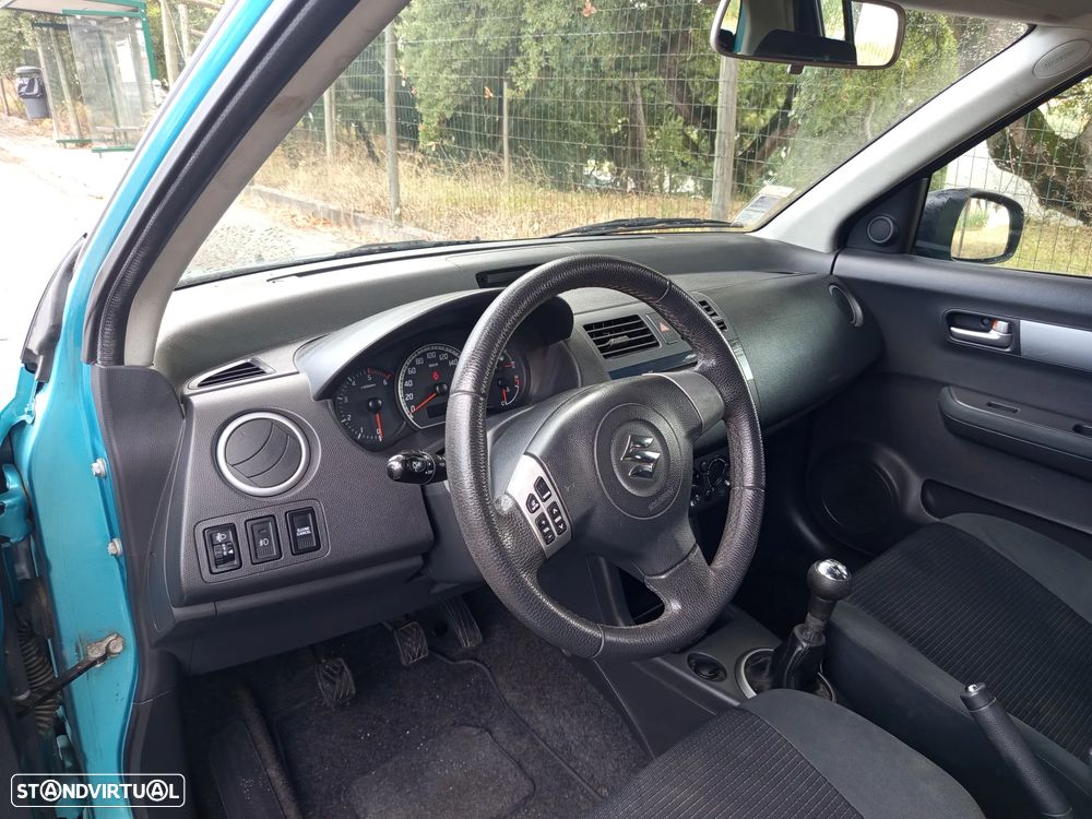 Suzuki Swift 1.3 DDiS Sport - 9