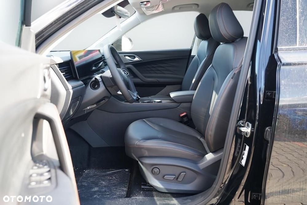 MG HS 1.5T HEV+ Exclusive - 12