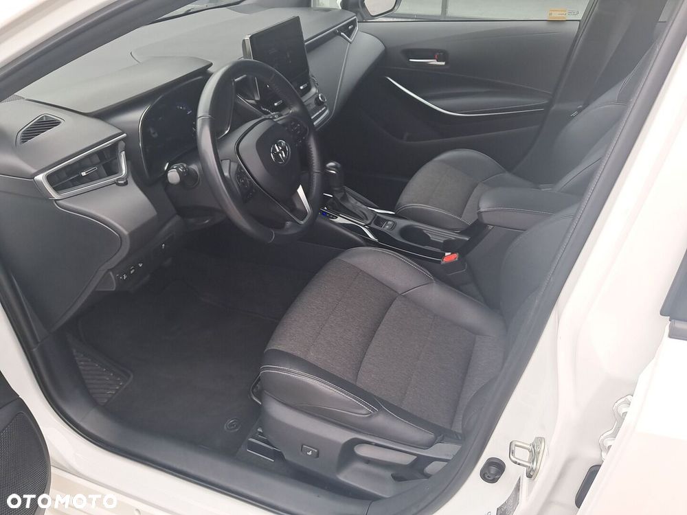 Toyota Corolla 1.8 Hybrid Comfort - 11