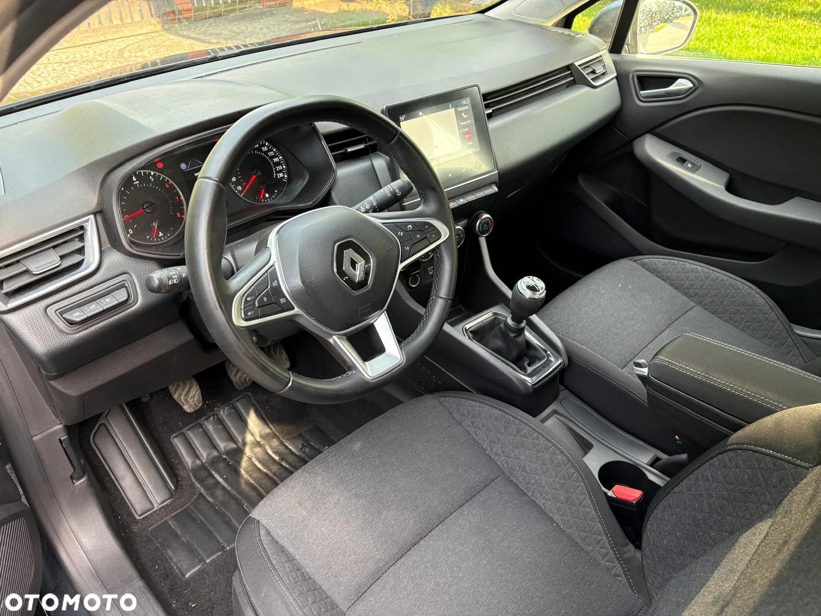Renault Clio 1.0 TCe Evolution - 14