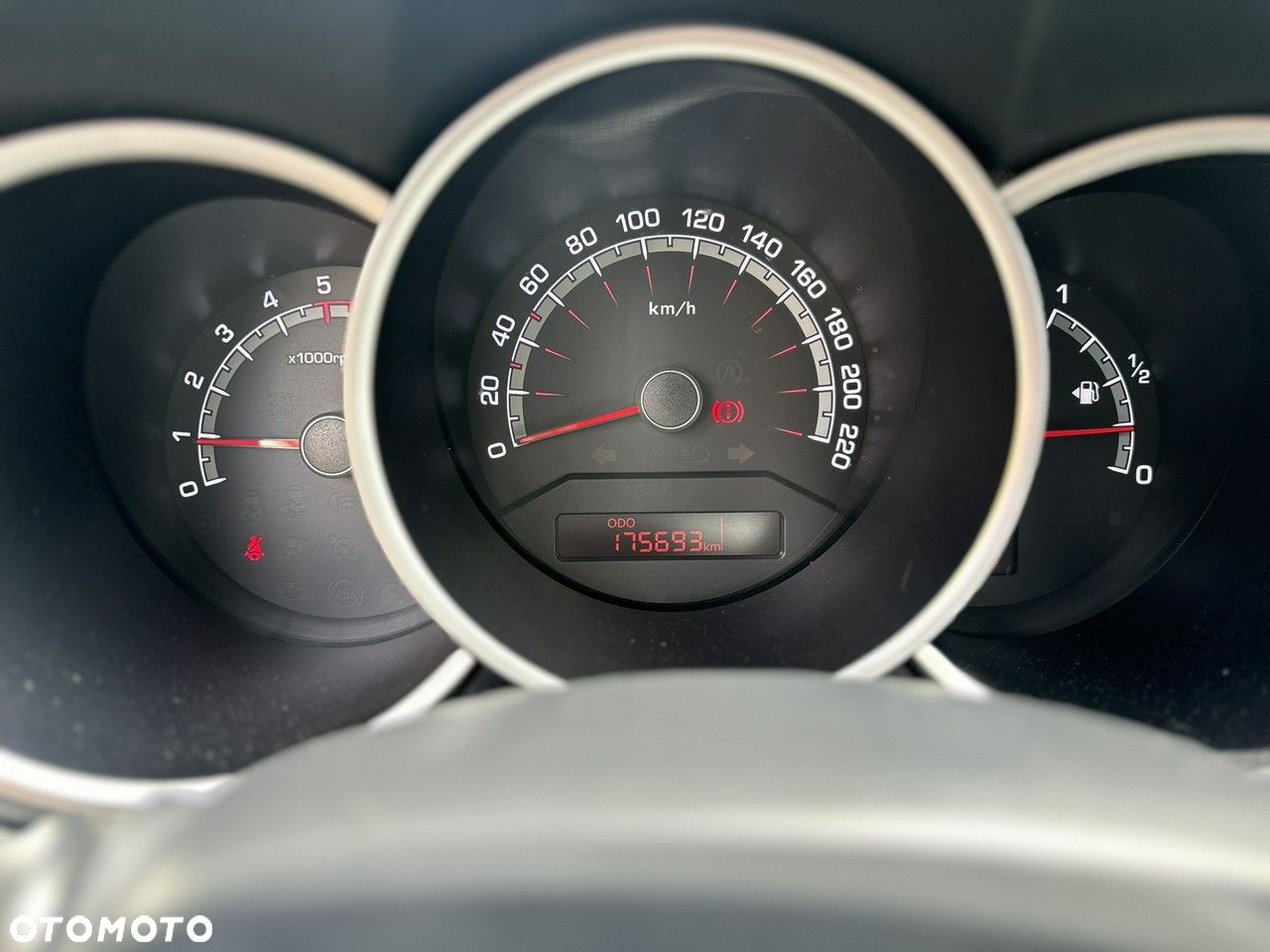 Kia Venga - 13