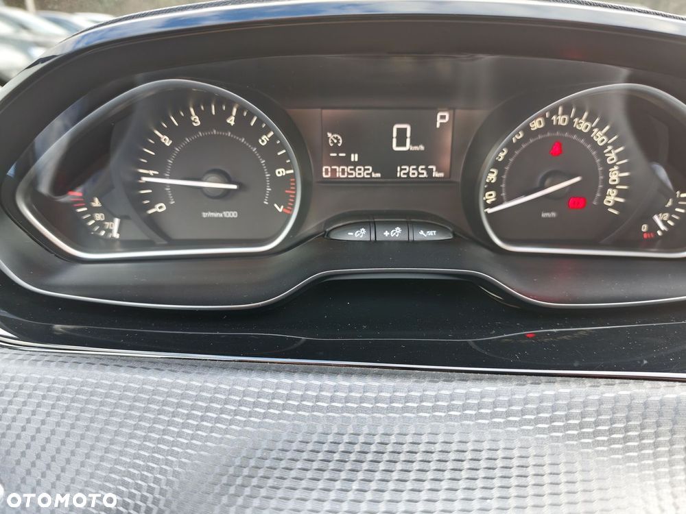 Peugeot 2008 - 16
