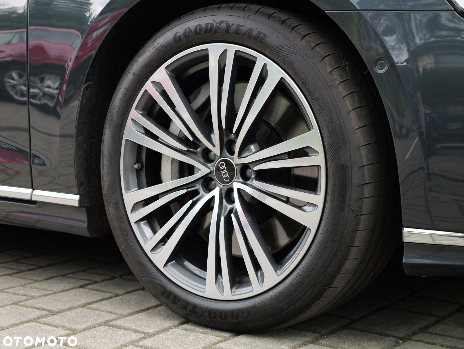 Audi A8 - 18