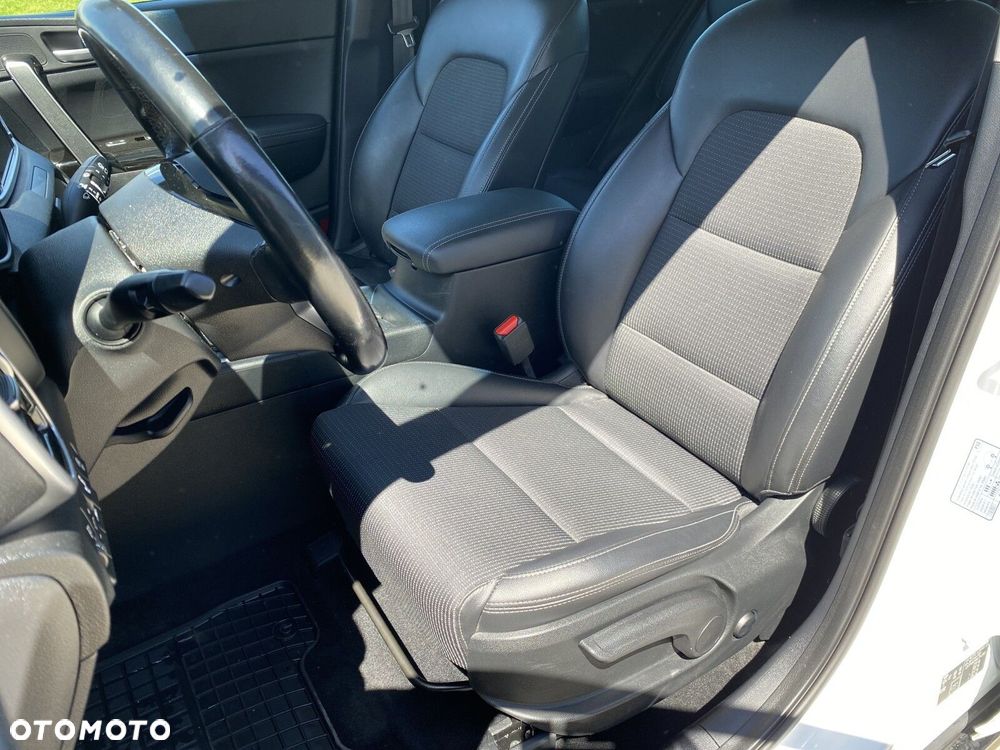 Kia Sportage - 10