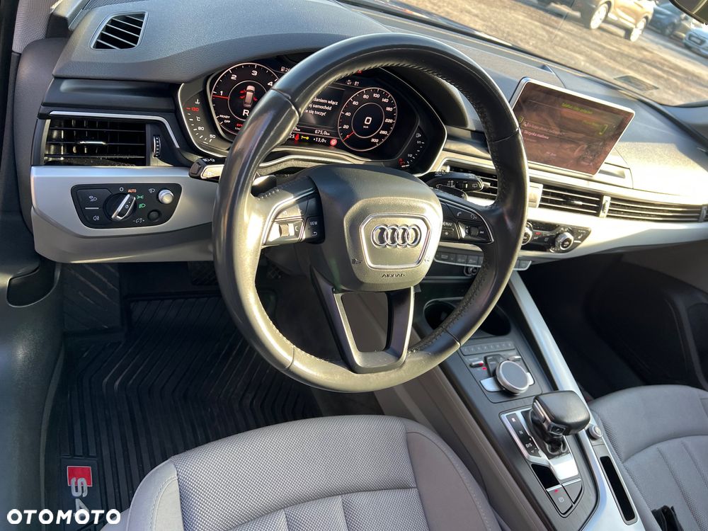 Audi A4 Avant 2.0 TDI S tronic - 23