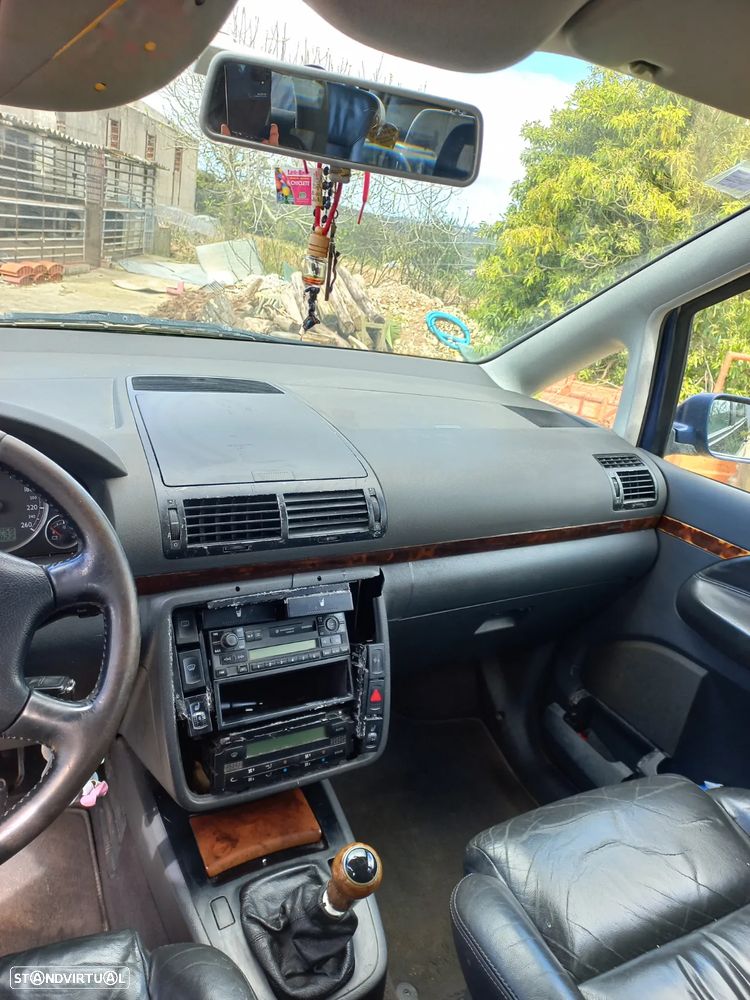 VW Sharan 1.9 TDi Confortline - 11