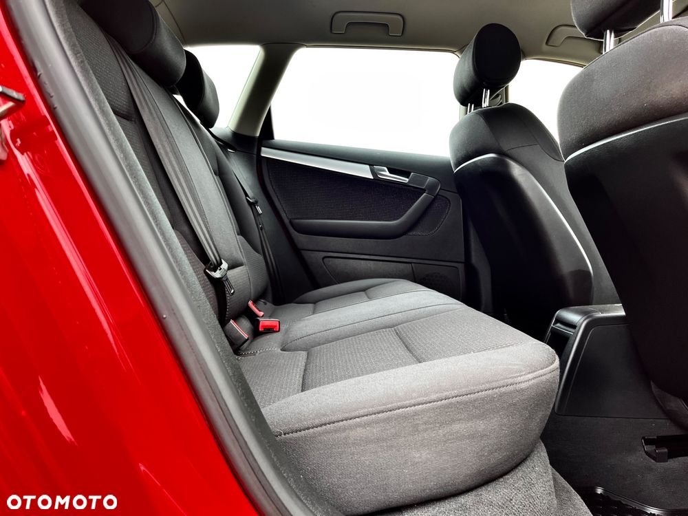 Audi A3 Sportback 1.6 S line Sportpaket plus - 11