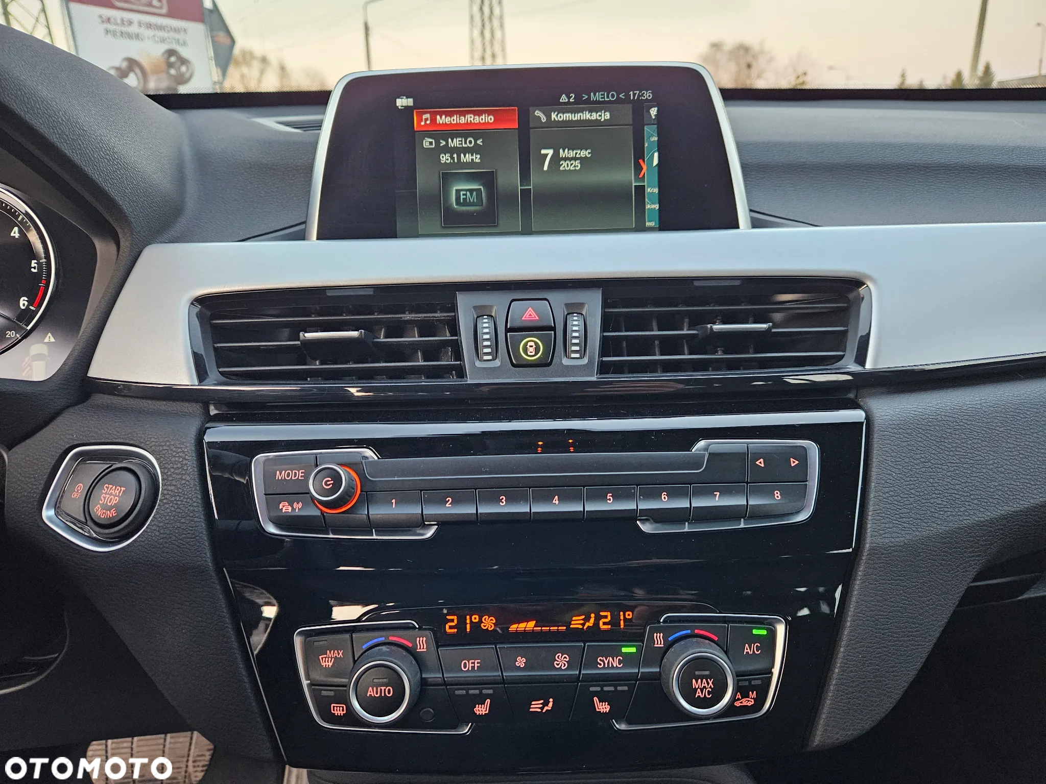 BMW X1 xDrive18d - 12