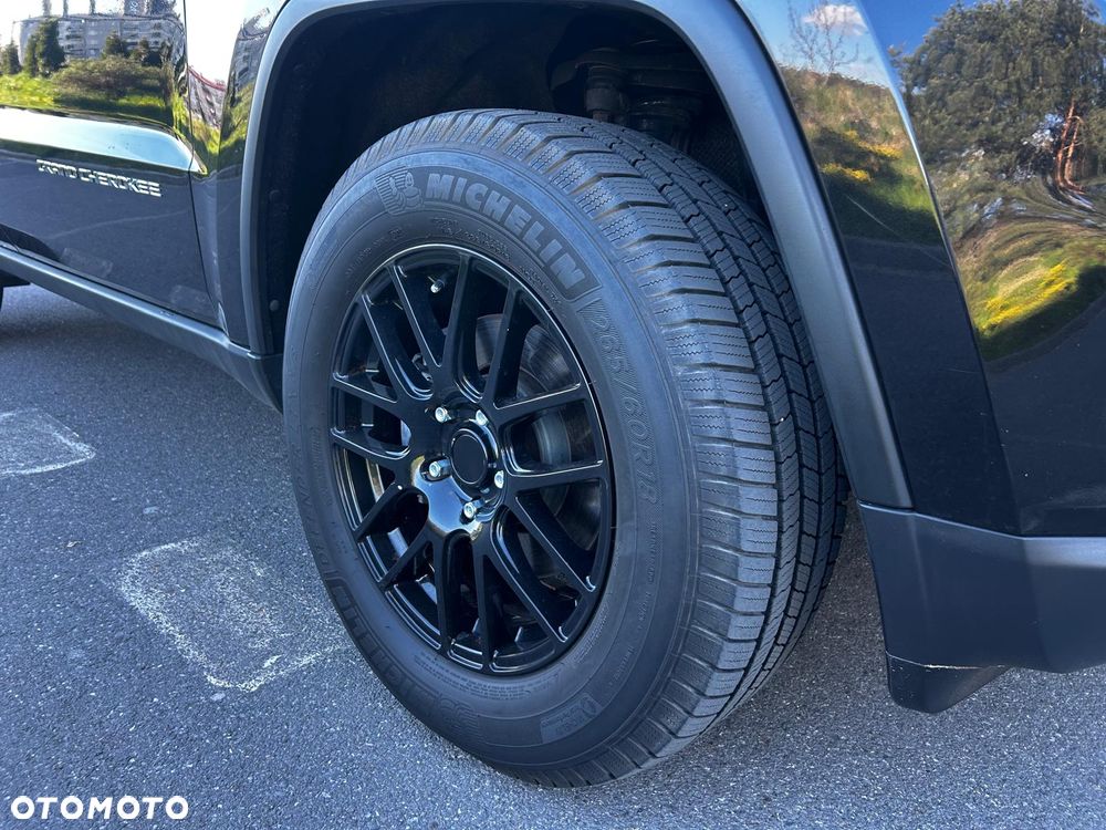 Jeep Grand Cherokee - 19