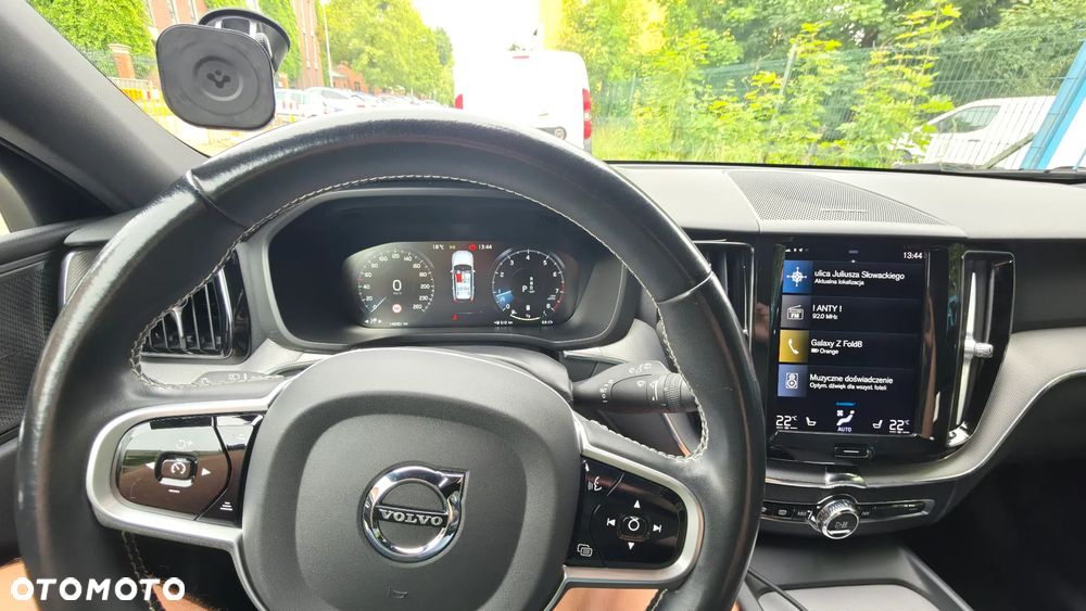 Volvo XC 60 B5 B AWD R-Design - 8