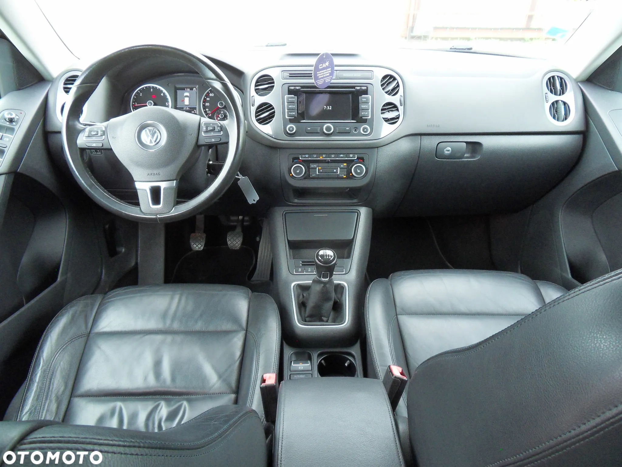 Volkswagen Tiguan 2.0 TDI SCR BlueMotion Technology Exclusive - 11